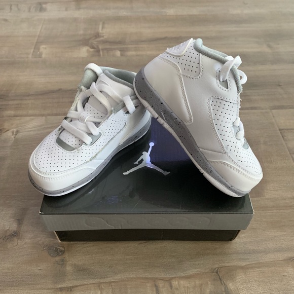 Boys Jordan After Game Size 7C - Picture 2 of 5